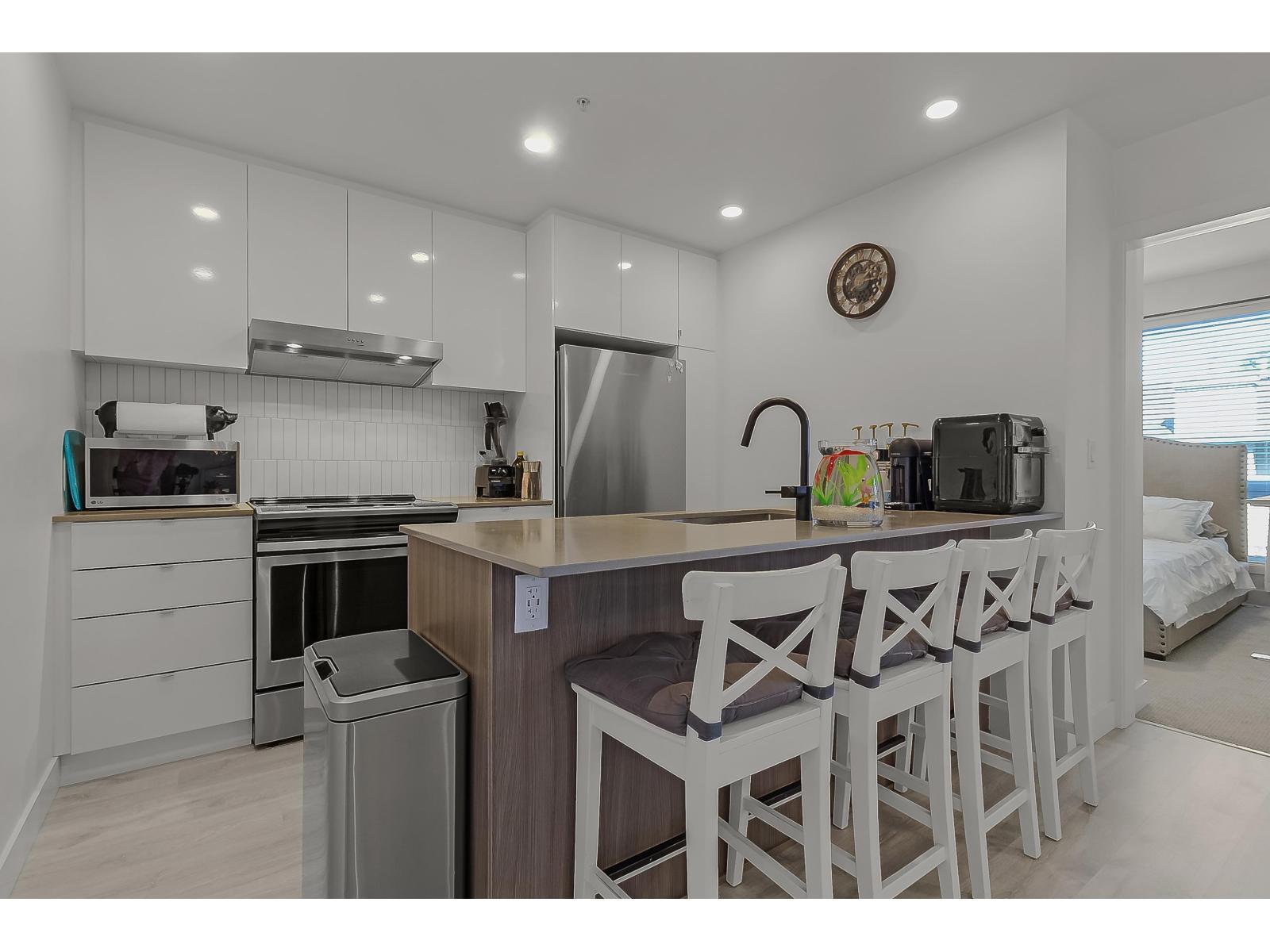 305 32838 LANDEAU PLACE