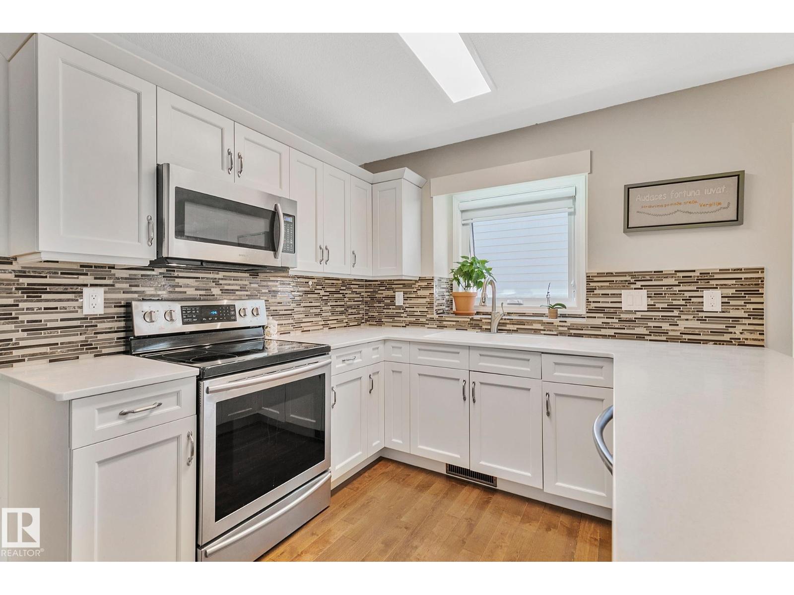 15808 76 ST NW