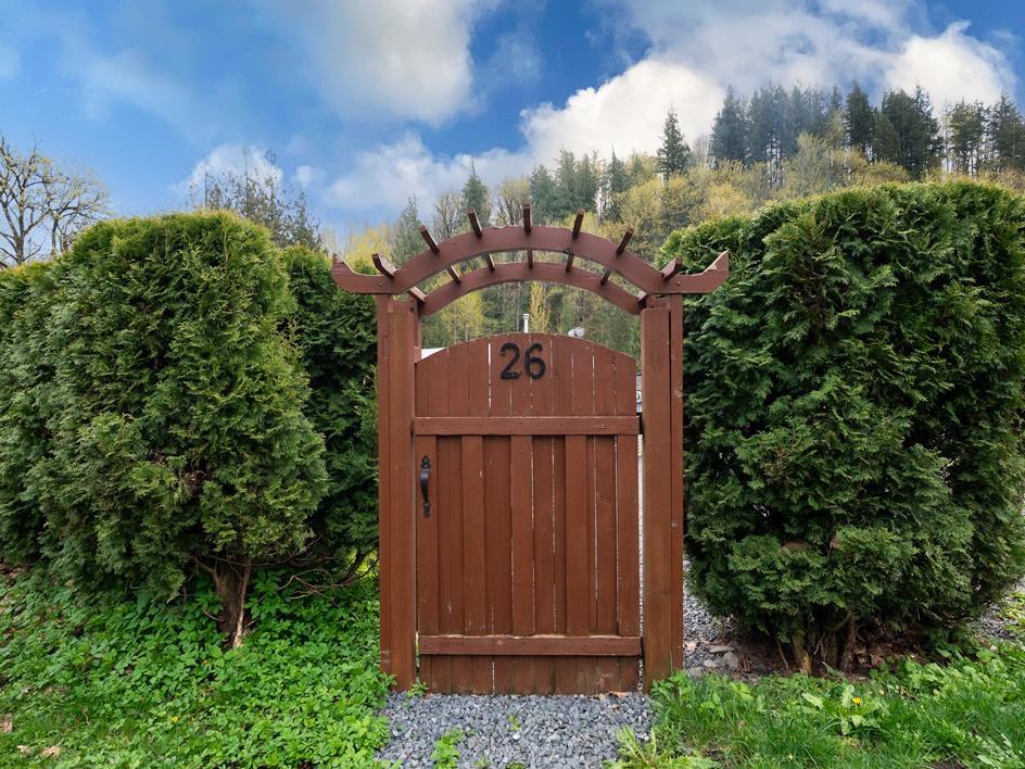 26 1650 COLUMBIA VALLEY ROAD|Columbia Valley