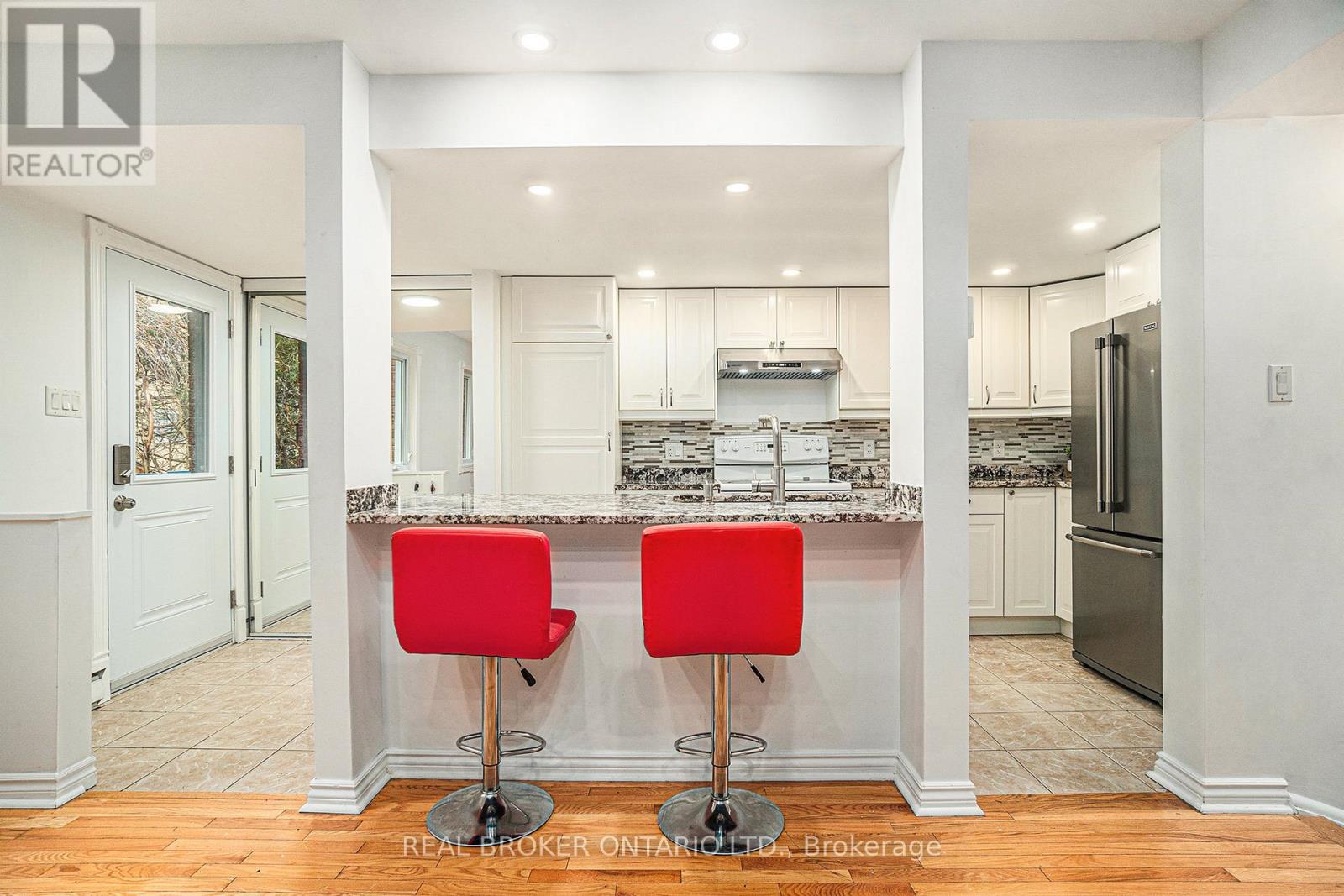 5 - 1204 SHILLINGTON AVENUE