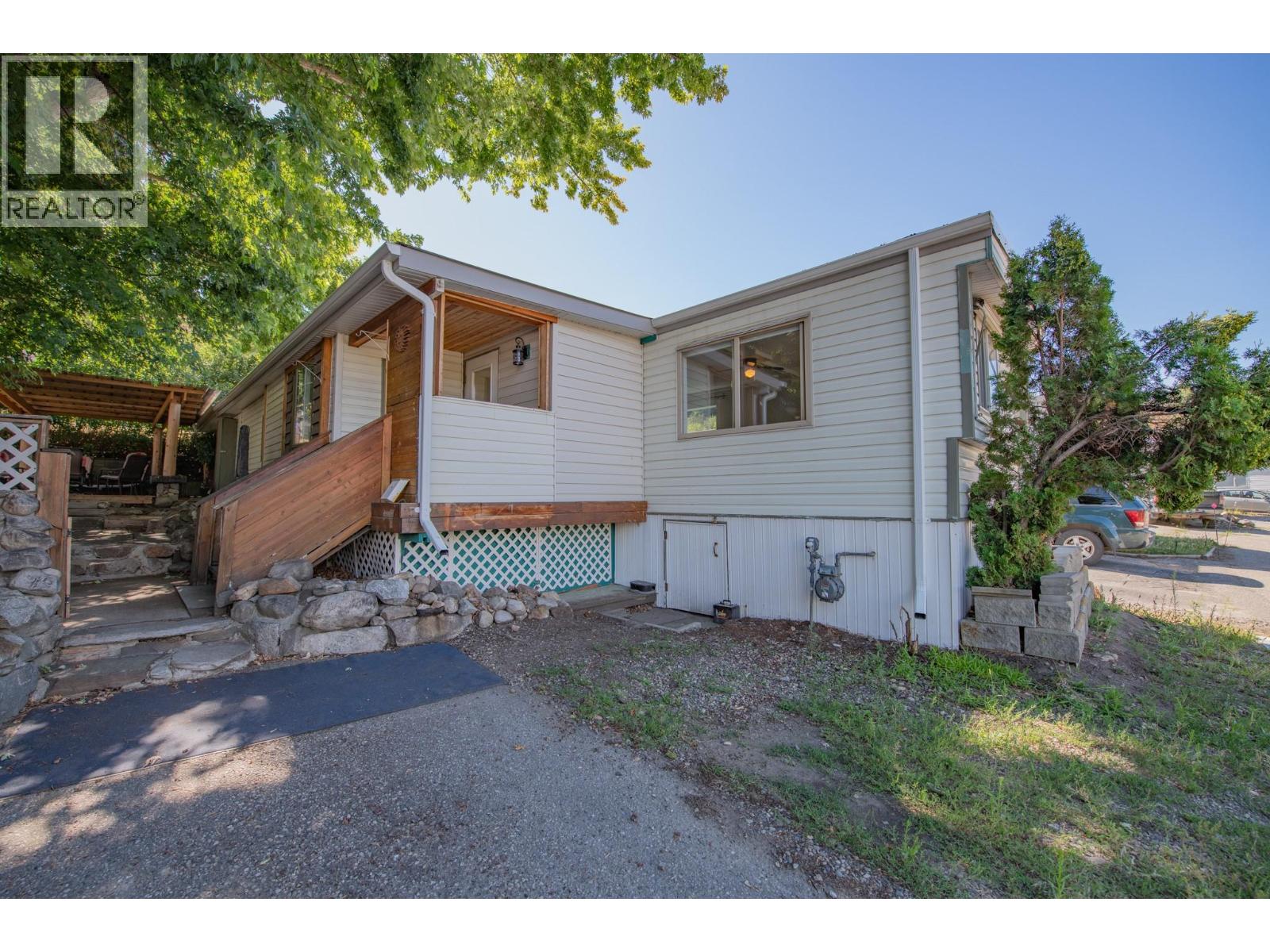 15401 Kalamalka Road Unit# 211