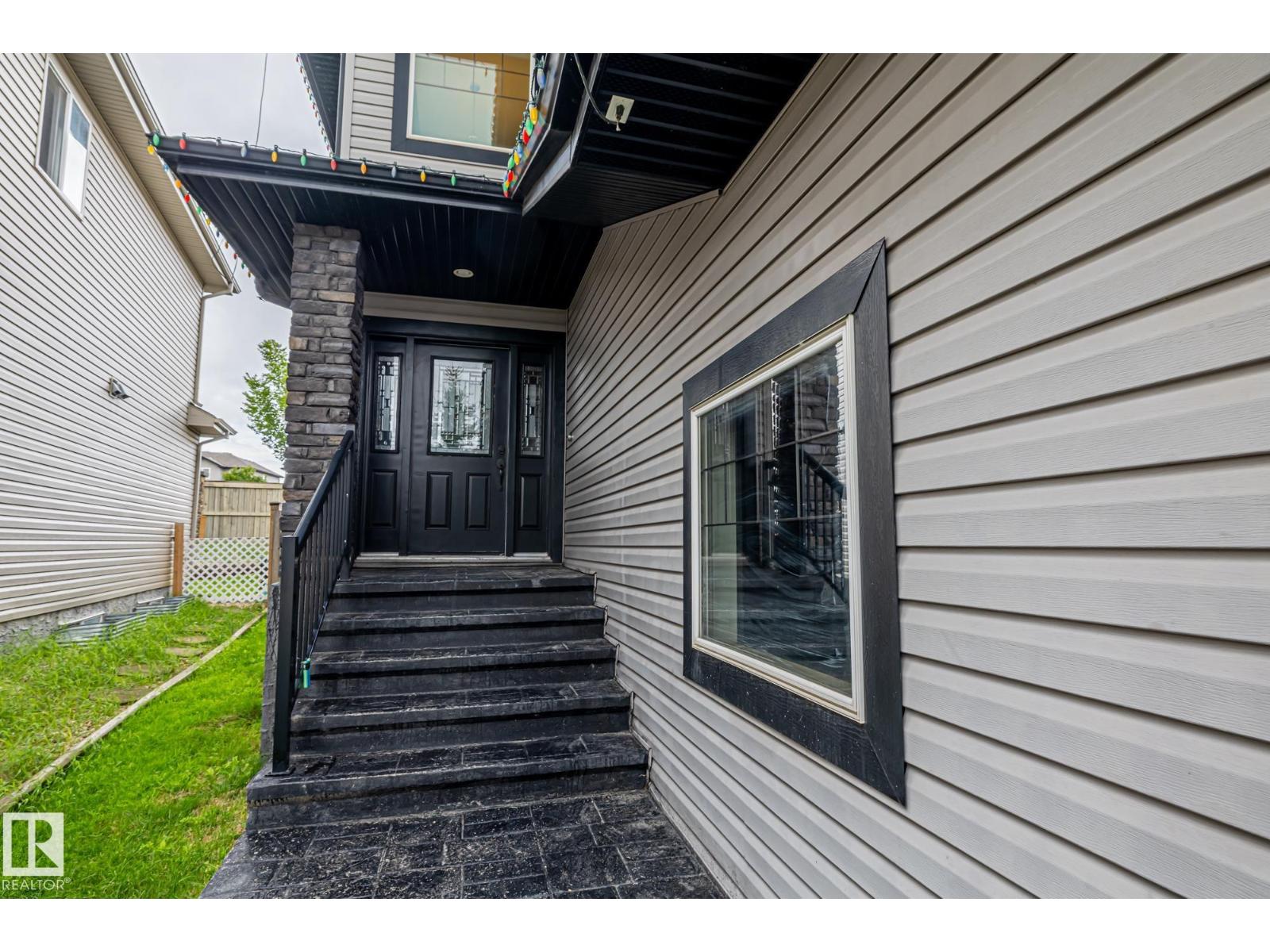1552 CUNNINGHAM CAPE CA SW