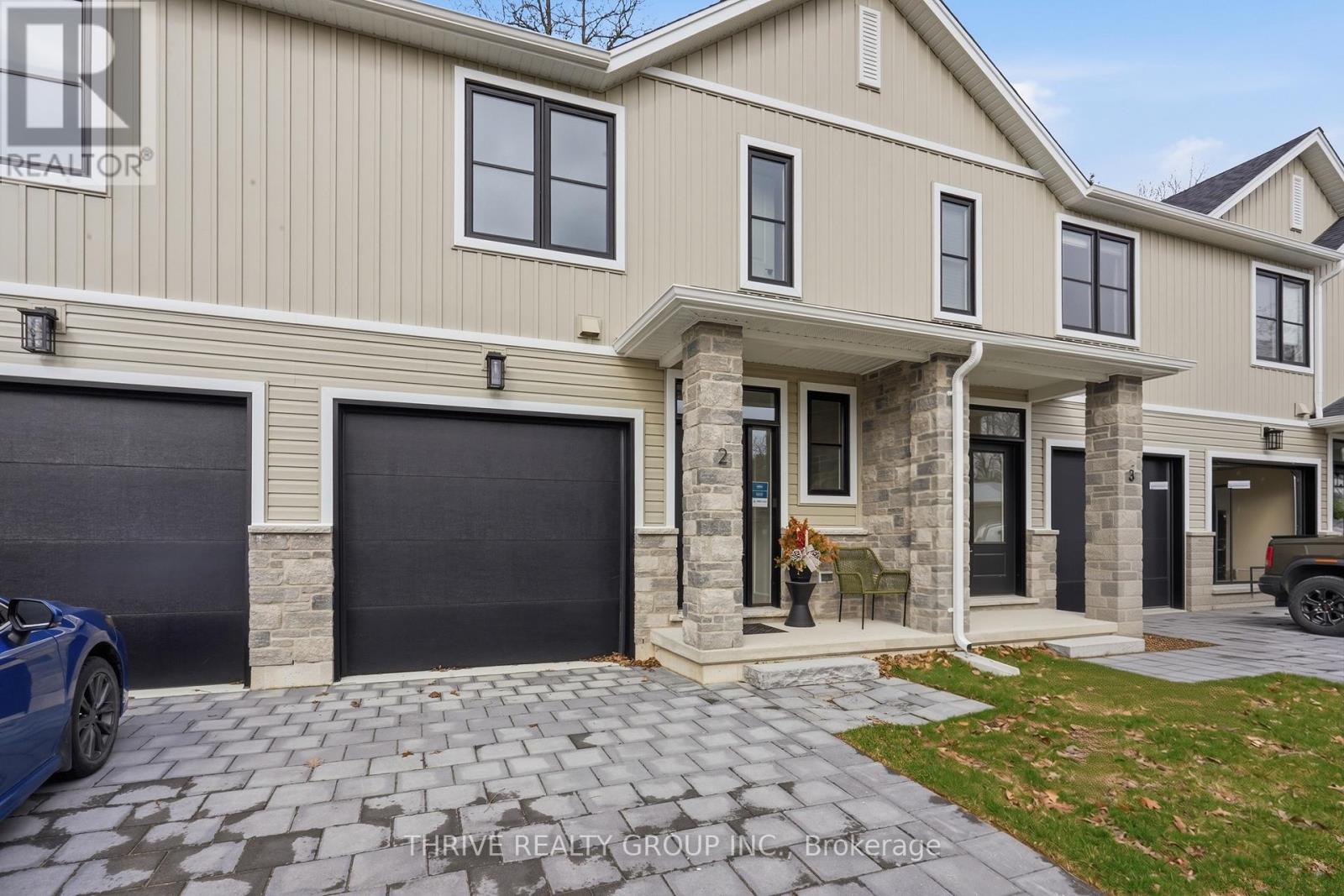 Photo 1 of 47 — 11 - 279 HILL STREET Unit 11, Central Elgin (Port Stanley), ON N5L0C4