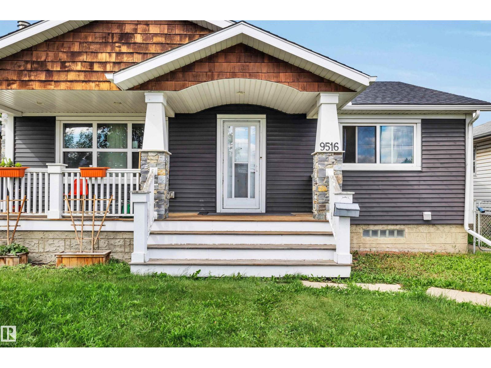 9516 63 AV NW