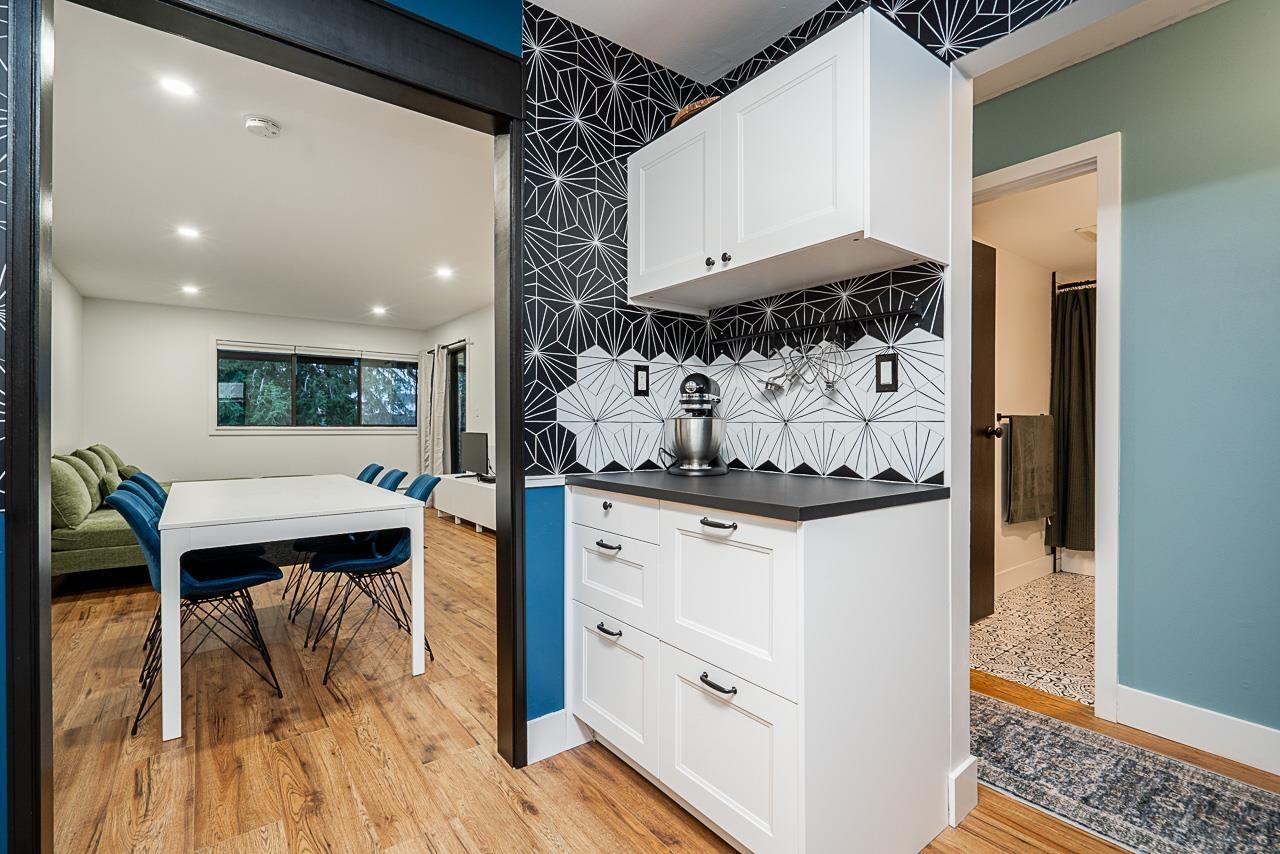 301 1561 VIDAL STREET