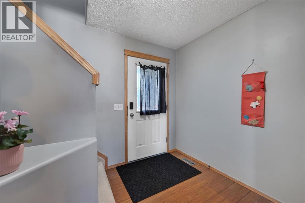 408 Bridlewood Court SW