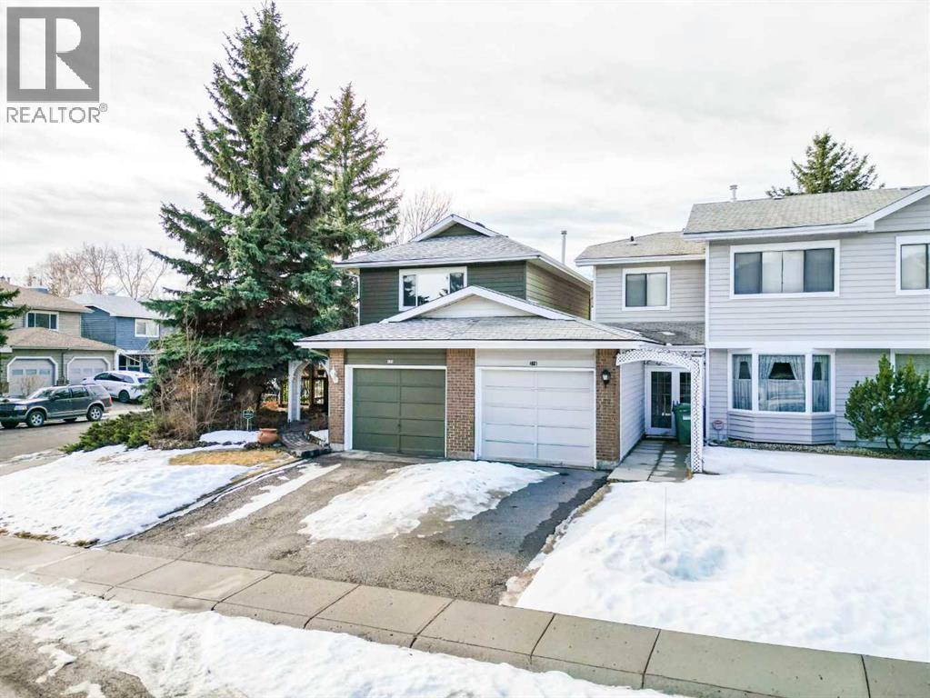 320 Midpark Gardens SE