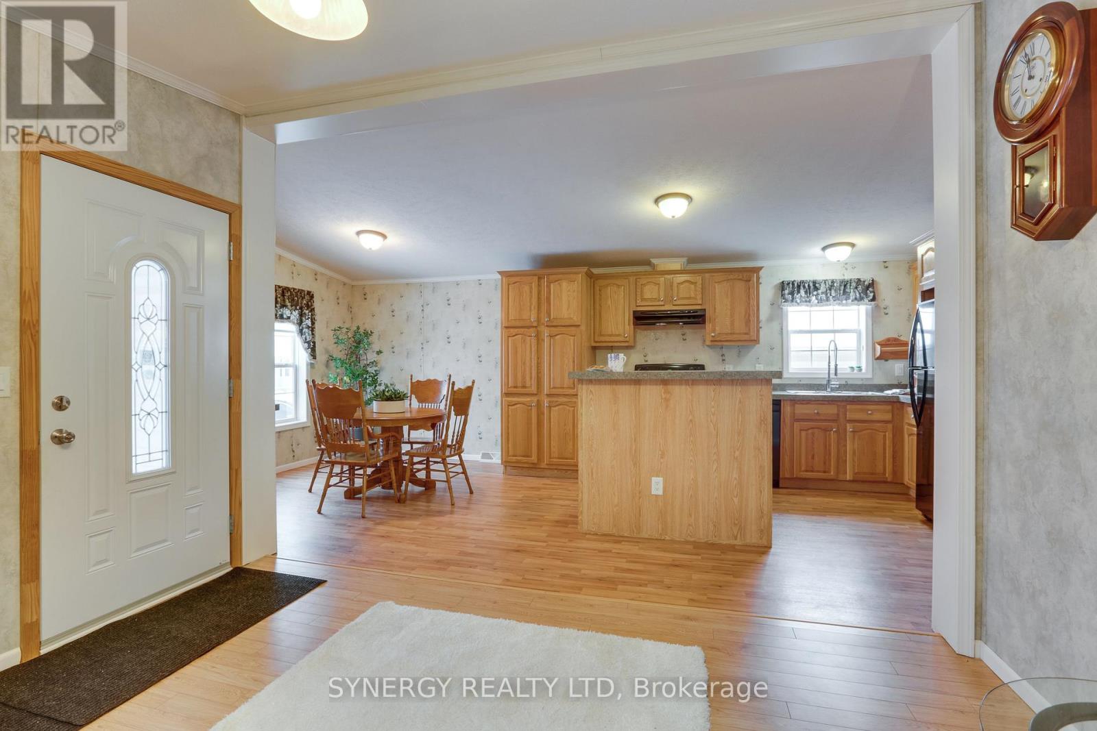 461 RICHARD CRESCENT