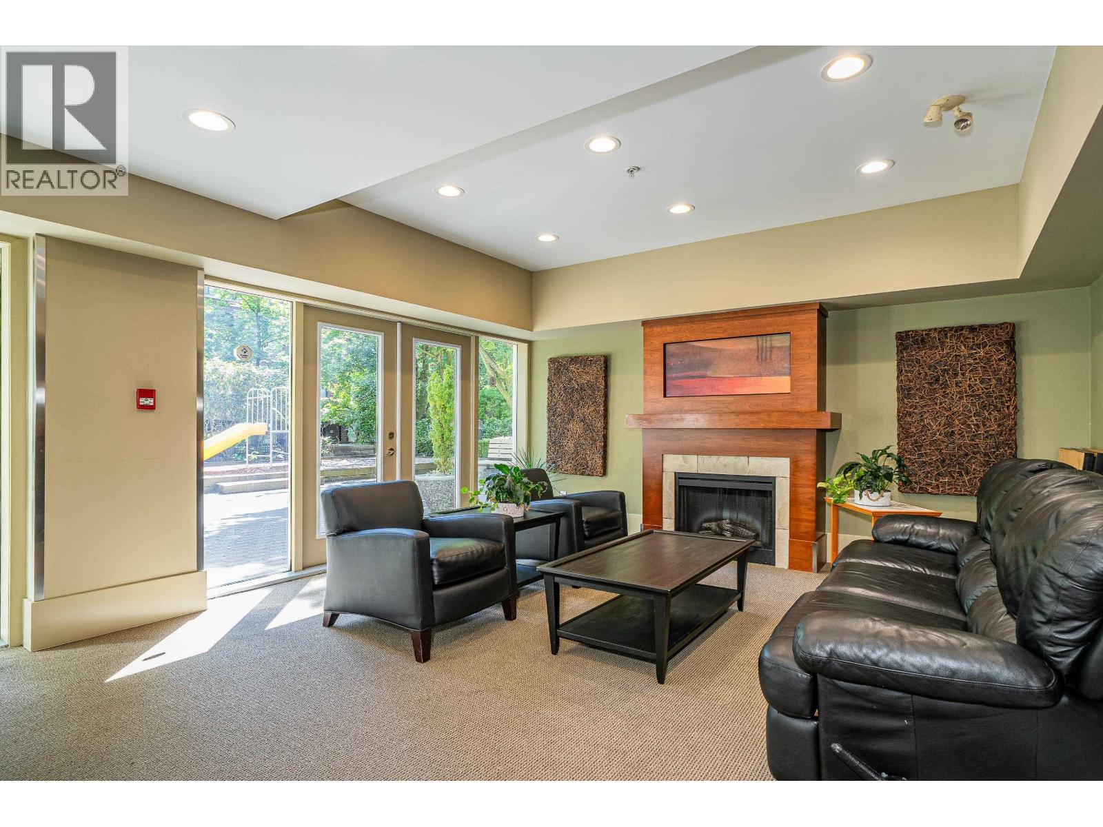 463 9100 FERNDALE ROAD