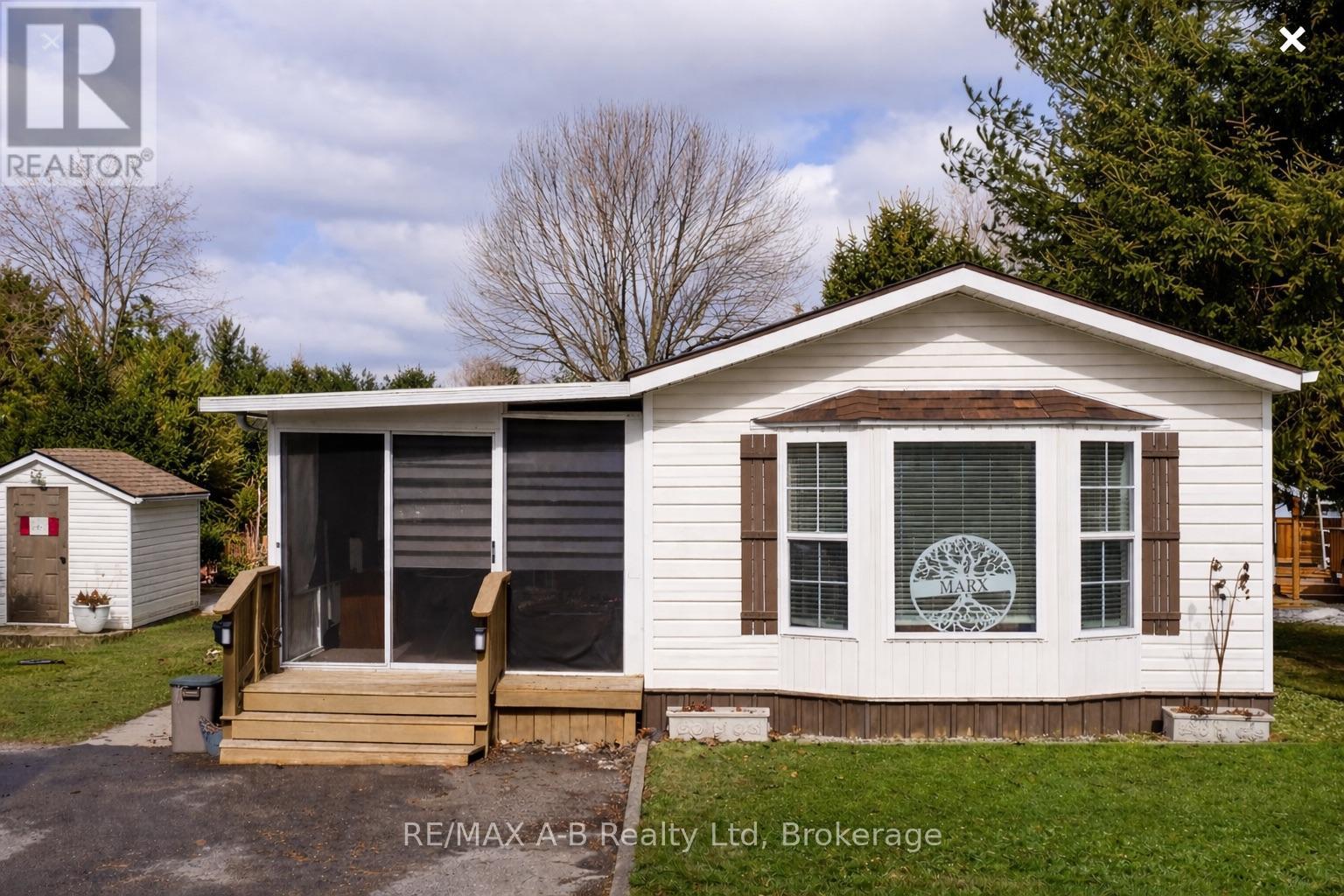 Photo 1 of 21 — 936 - 316489 31ST LINE Unit 936, Zorra, ON N0J1J0