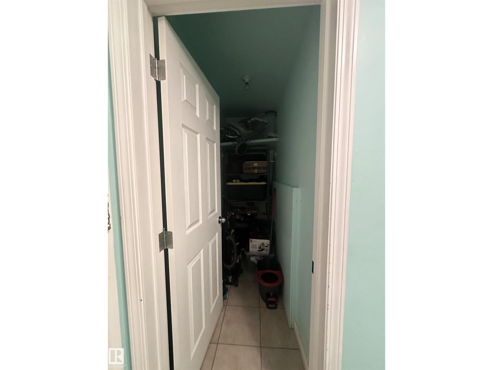 #6 10640 111 ST NW