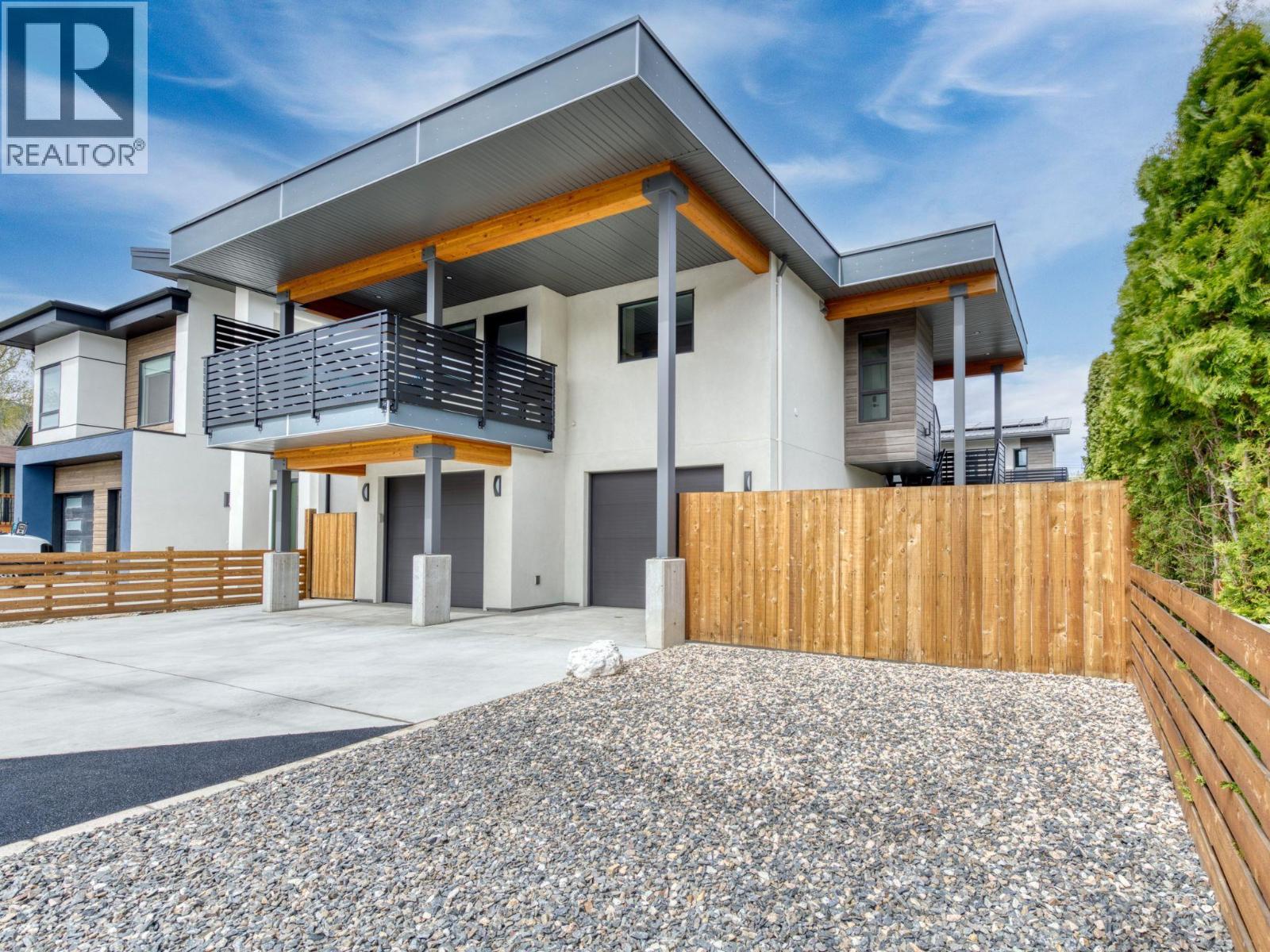 700 CHURCHILL Avenue