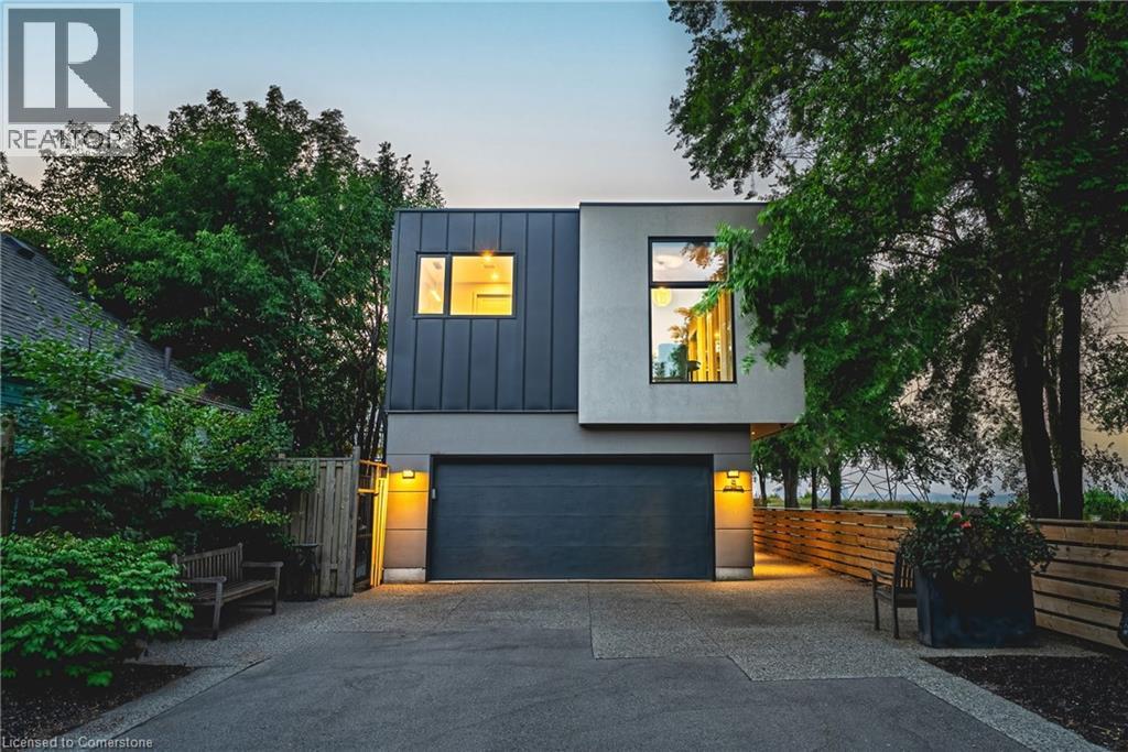 5 DEXTER Avenue