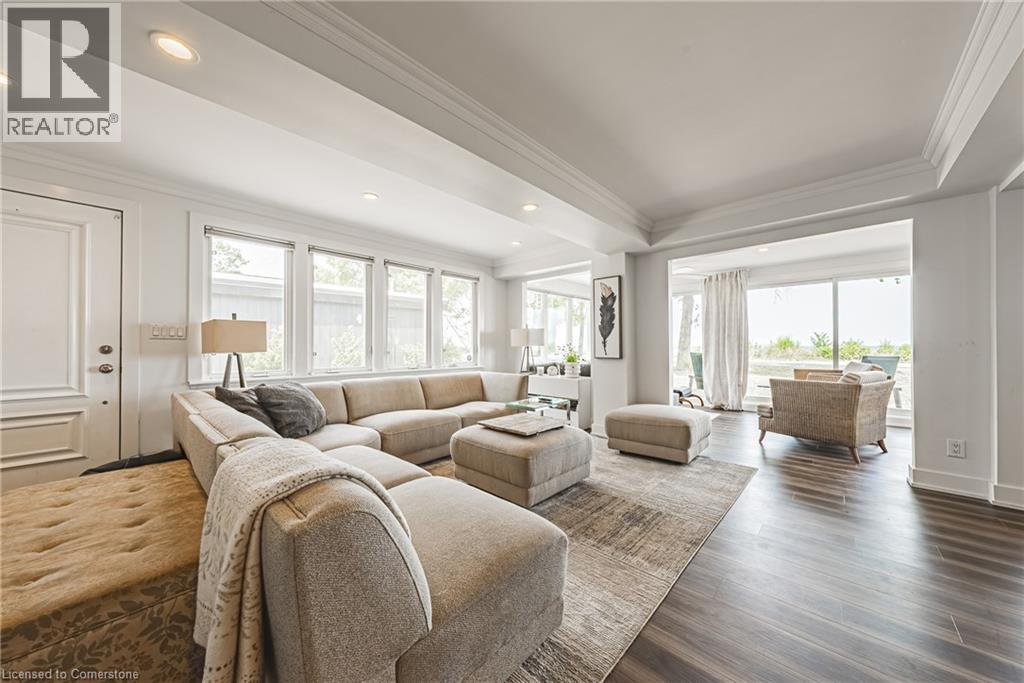 5 DEXTER Avenue