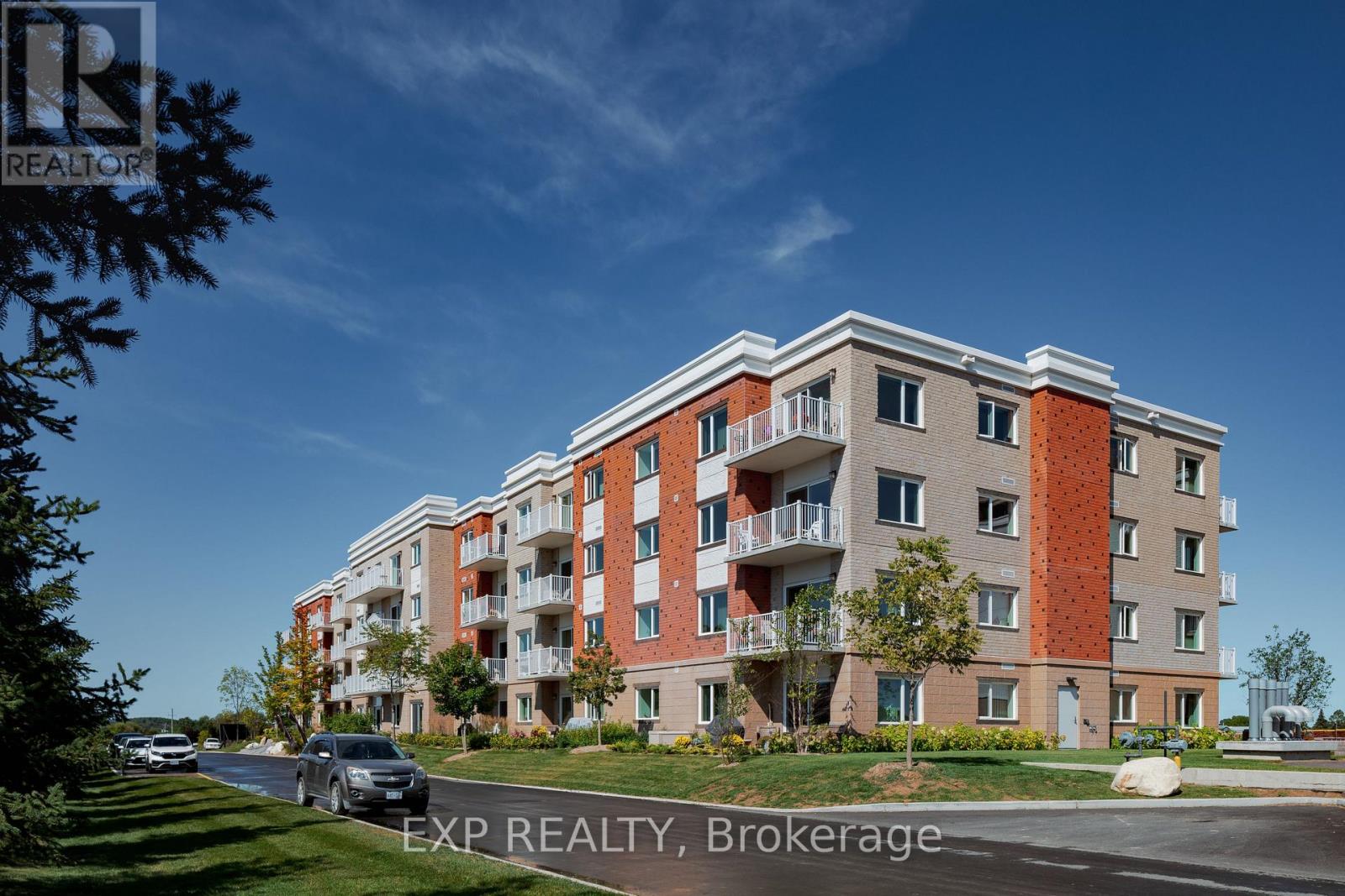 E412 - 411 BARNET BOULEVARD