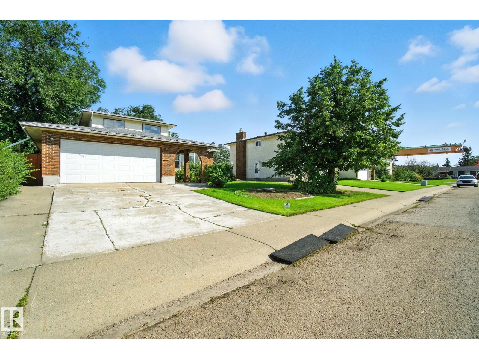 8731 180 ST NW