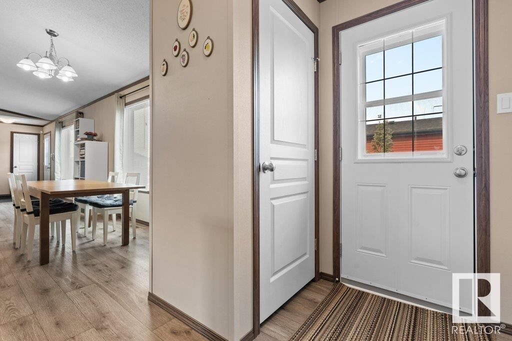 4 Aspen AV