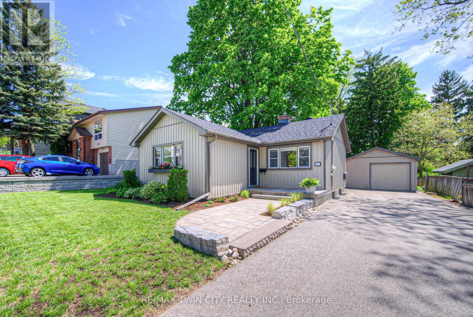 236 HEWAT STREET