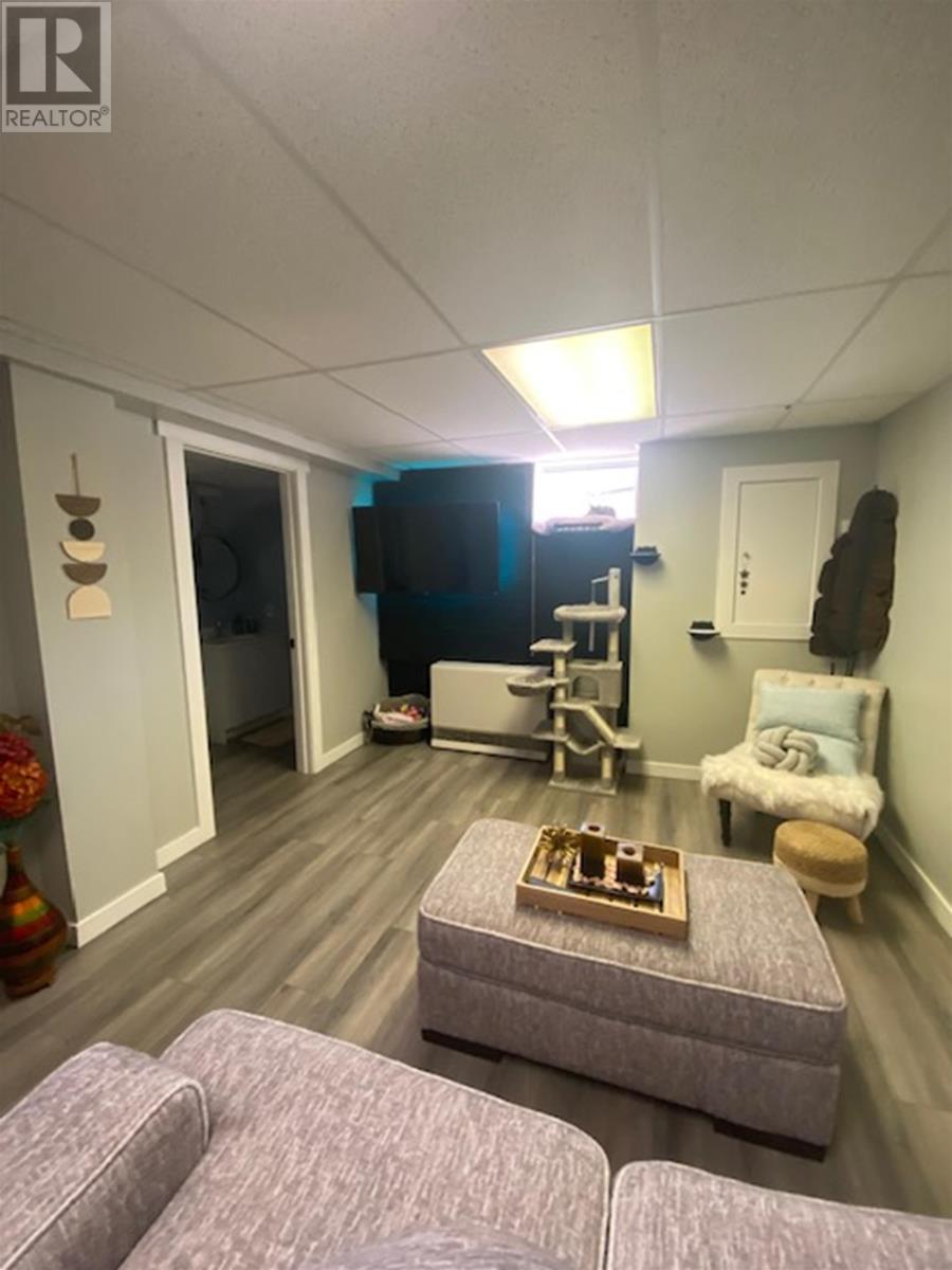 611 Daneff CRES