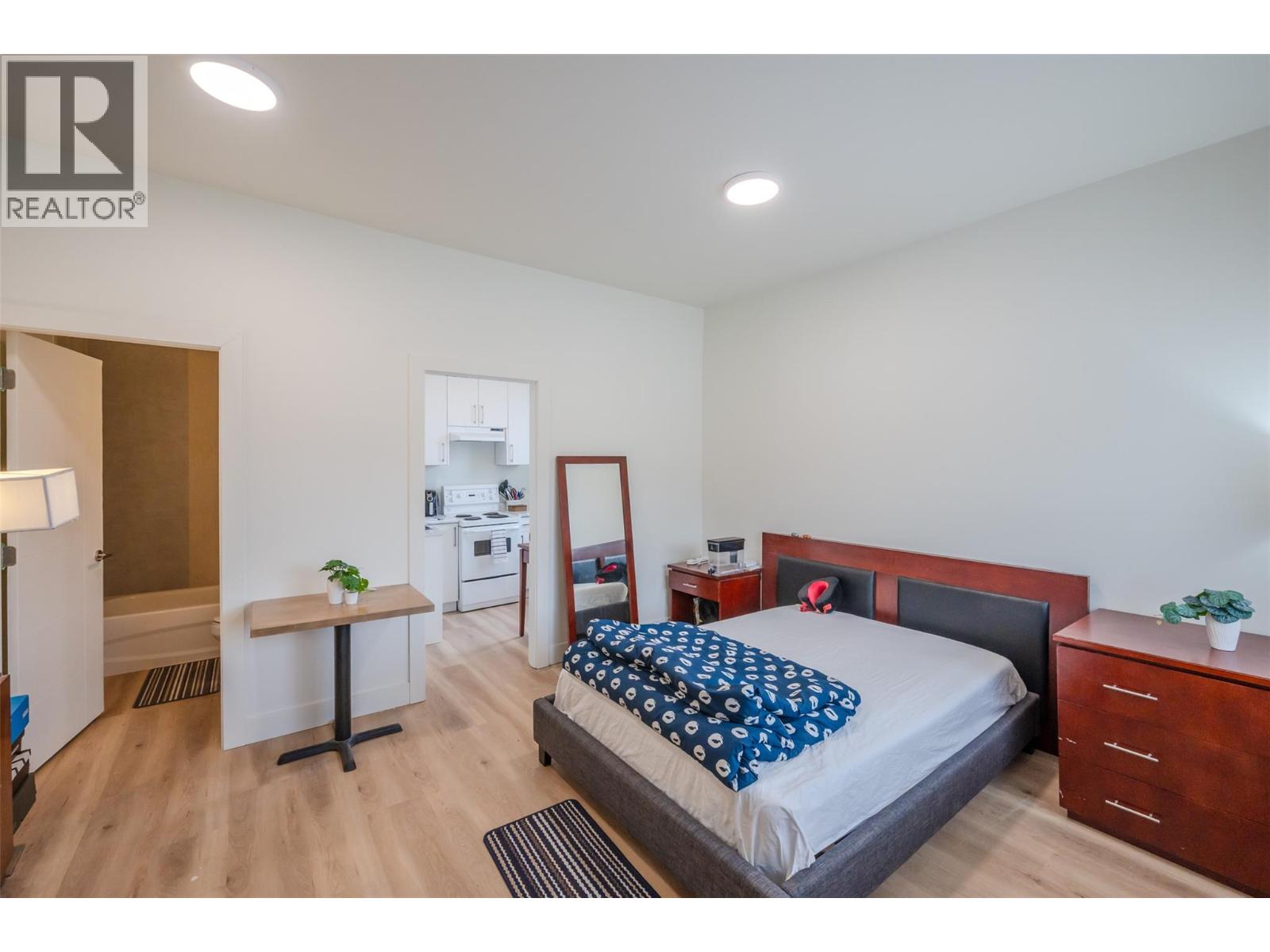 2885 Valleyview Road