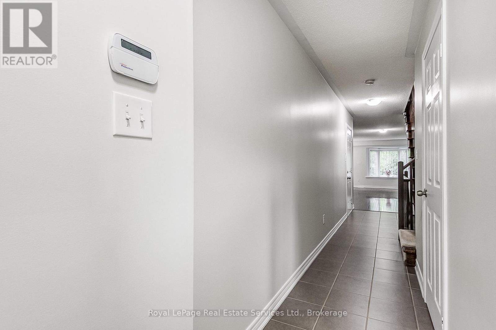 22 - 233 DUSKYWING WAY