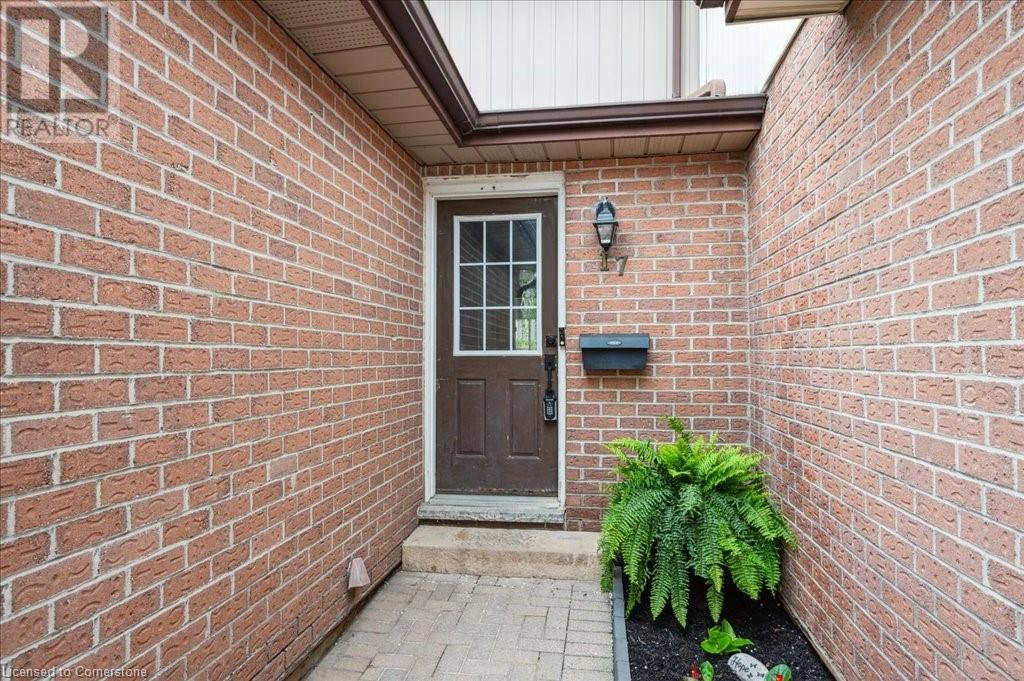 25 VALLEYVIEW Road Unit# 17