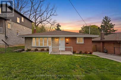 87 ST PAUL AVENUE Brantford ON N3T4G1