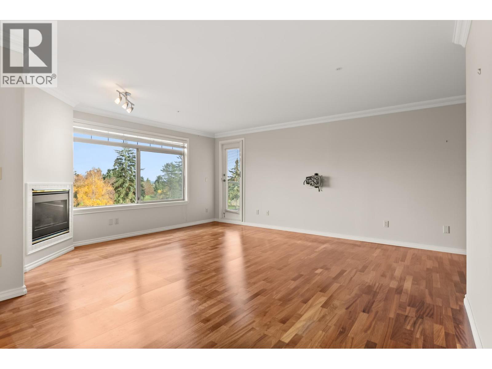 B206 1248 HUNTER ROAD