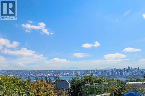 685 KING GEORGES WAY West Vancouver BC V7S1S2