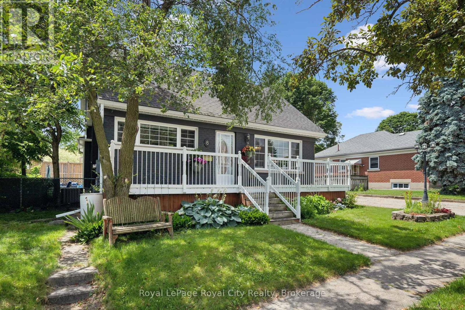 8 ROSEWOOD AVENUE