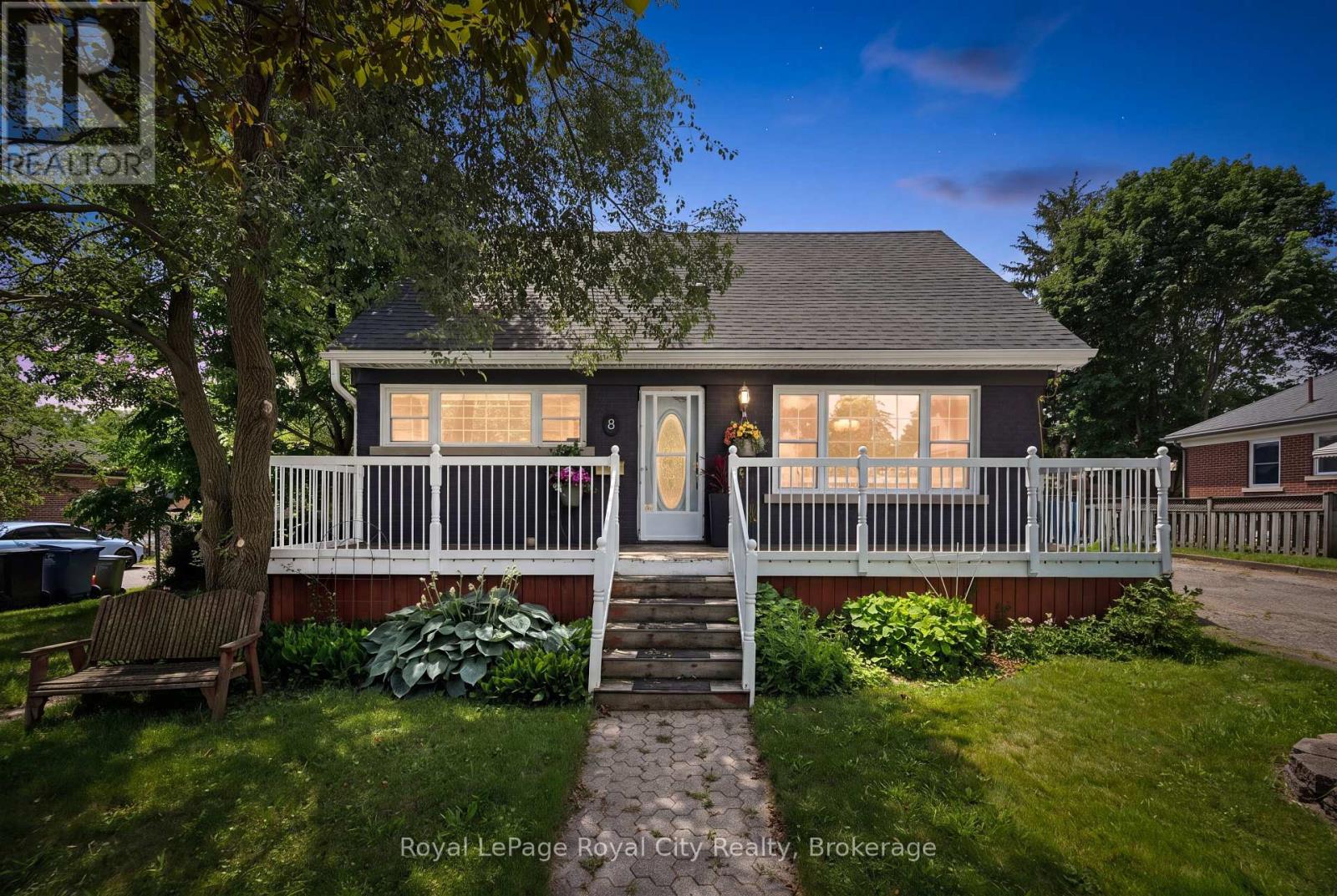 8 ROSEWOOD AVENUE