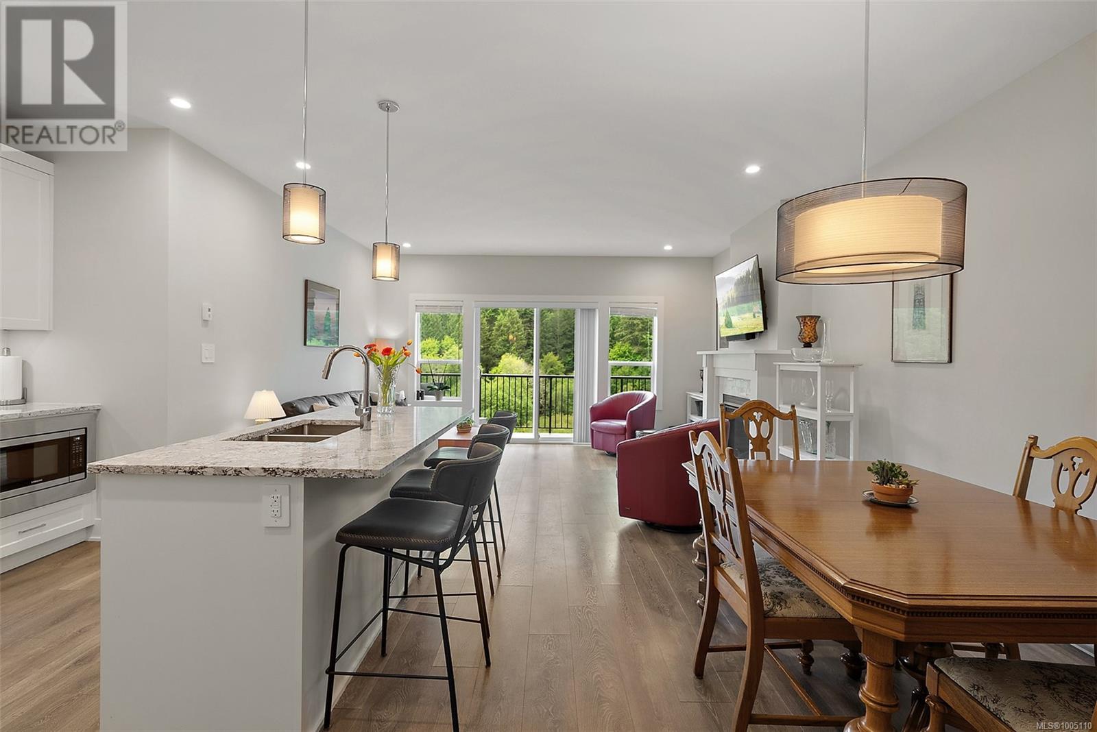 1281 Centauri Dr