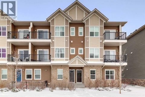 1009, 250 Fireside View Cochrane AB T4C2M2