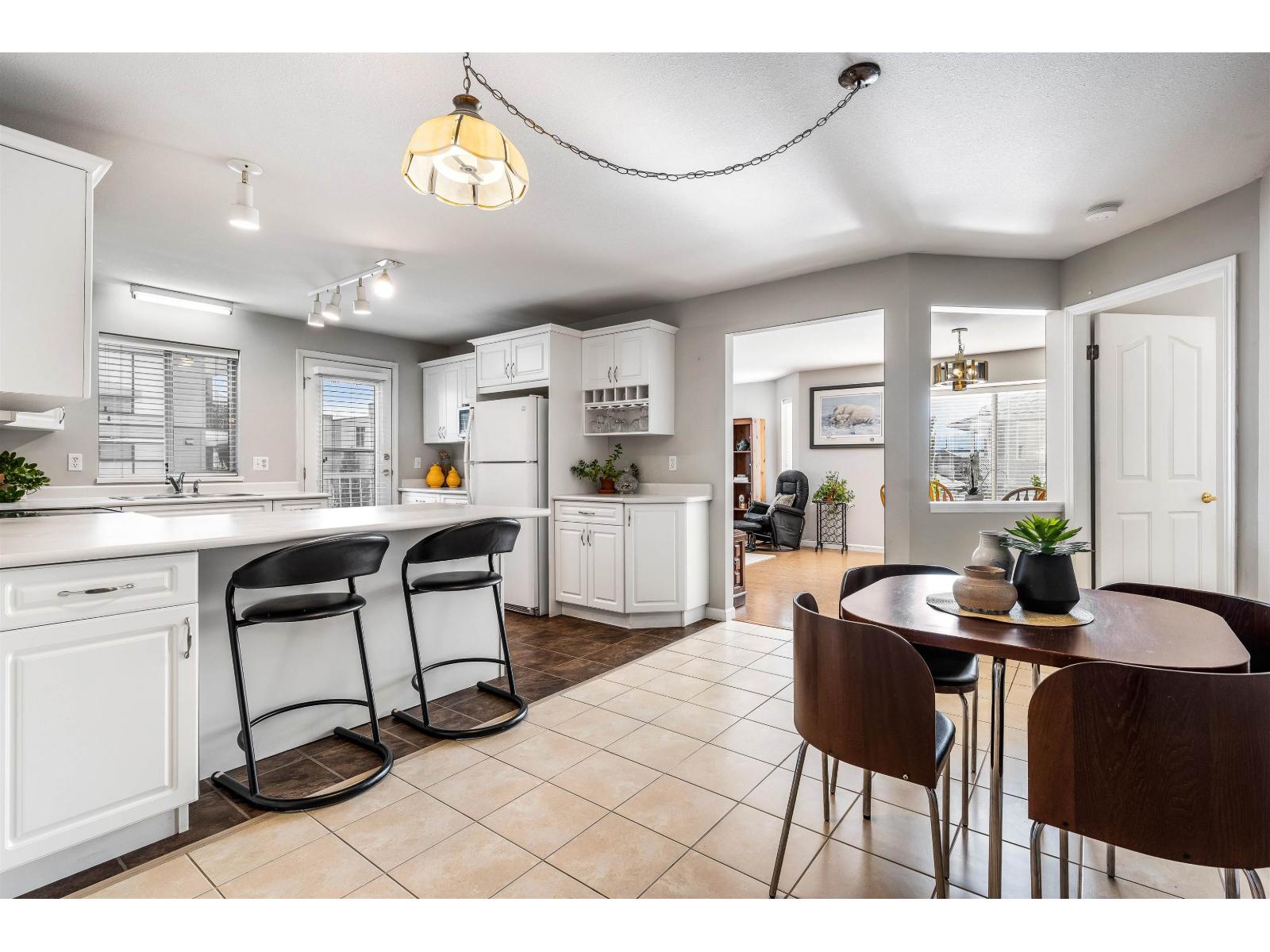 210 45660 KNIGHT ROAD|Sardis West Vedder