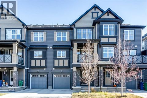 214 Hillcrest Gardens SW Airdrie AB T4B4H8