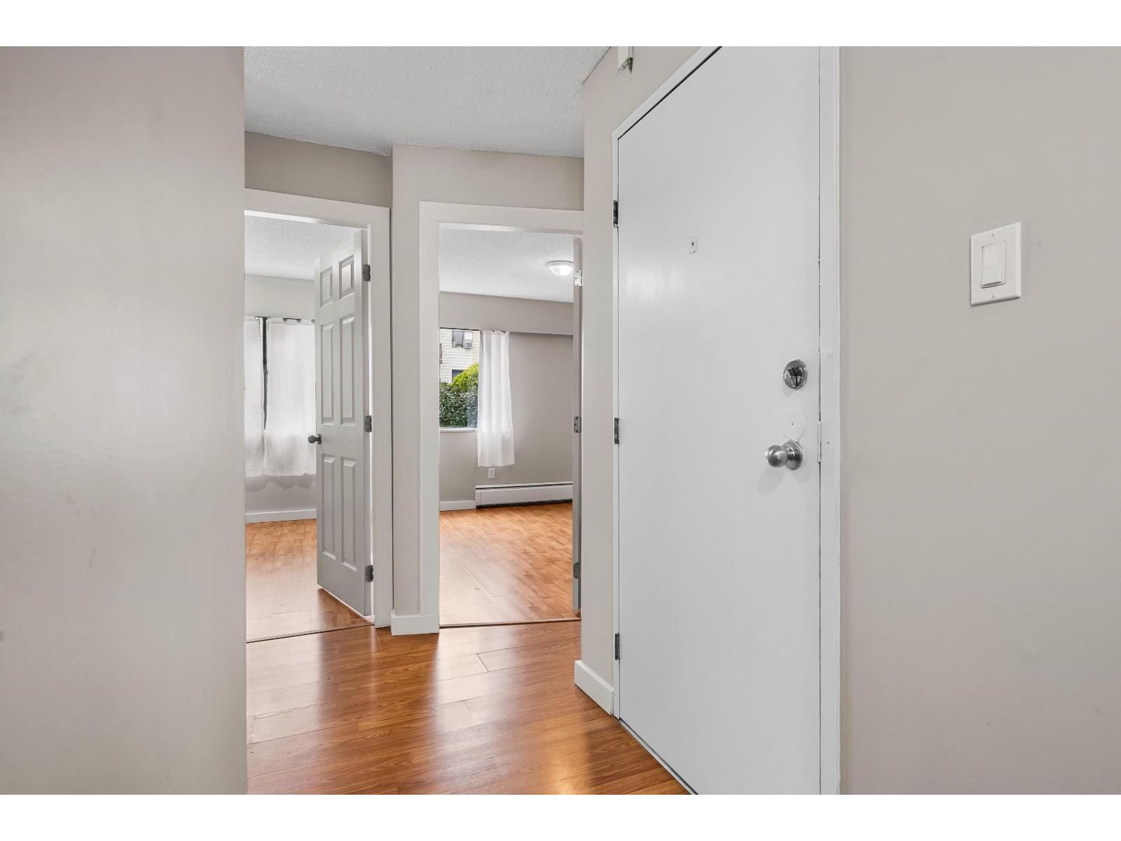 B209 1909 SALTON ROAD