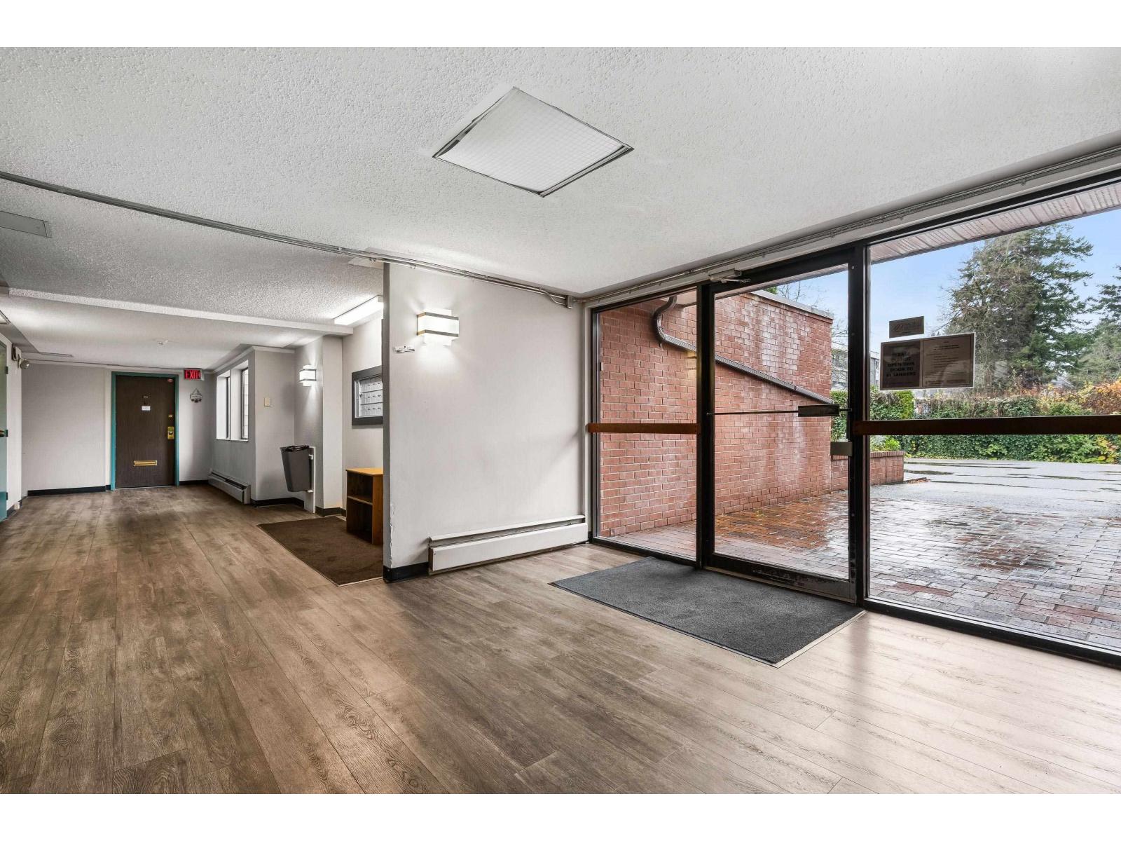 B209 1909 SALTON ROAD