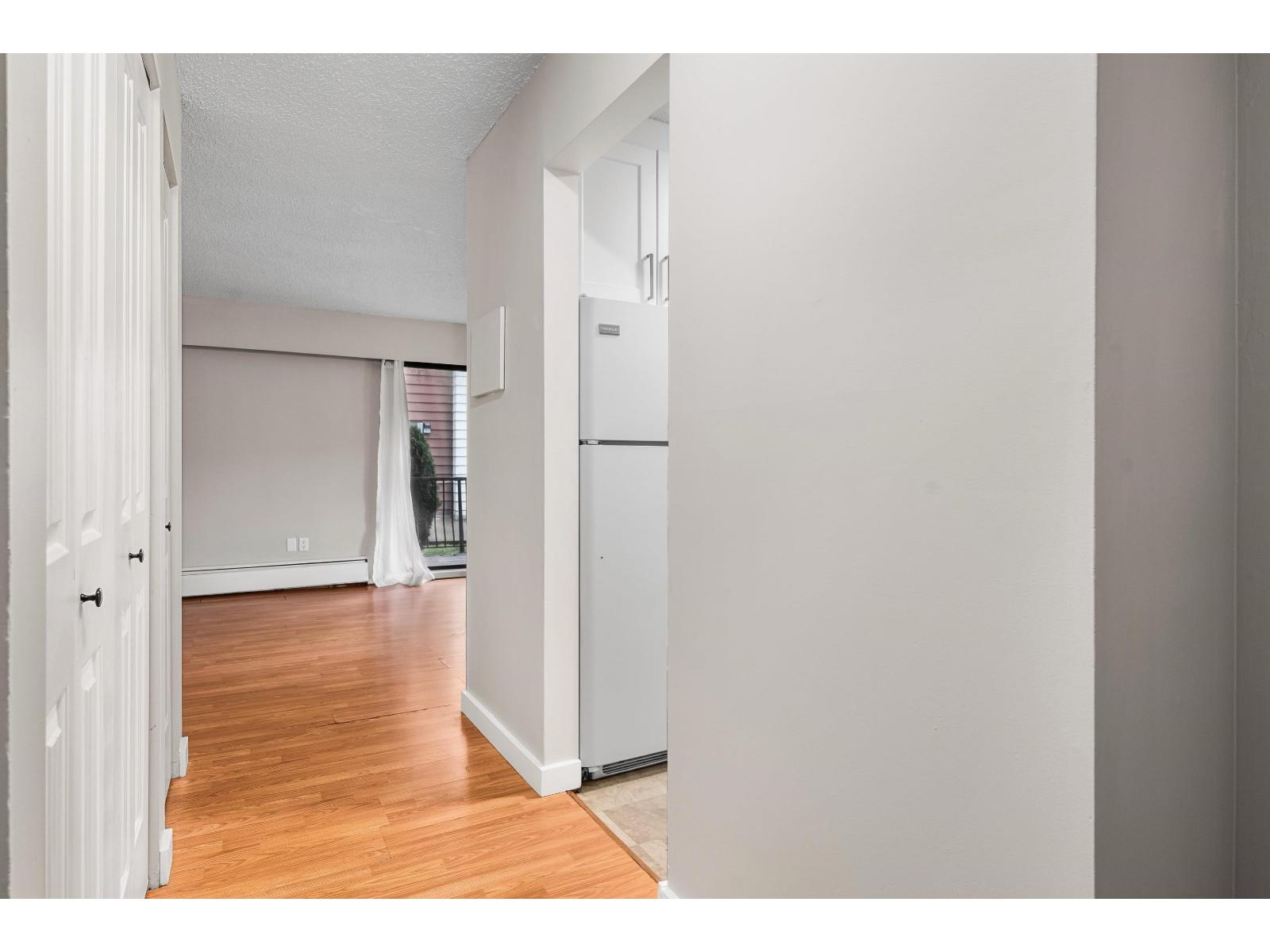 B209 1909 SALTON ROAD