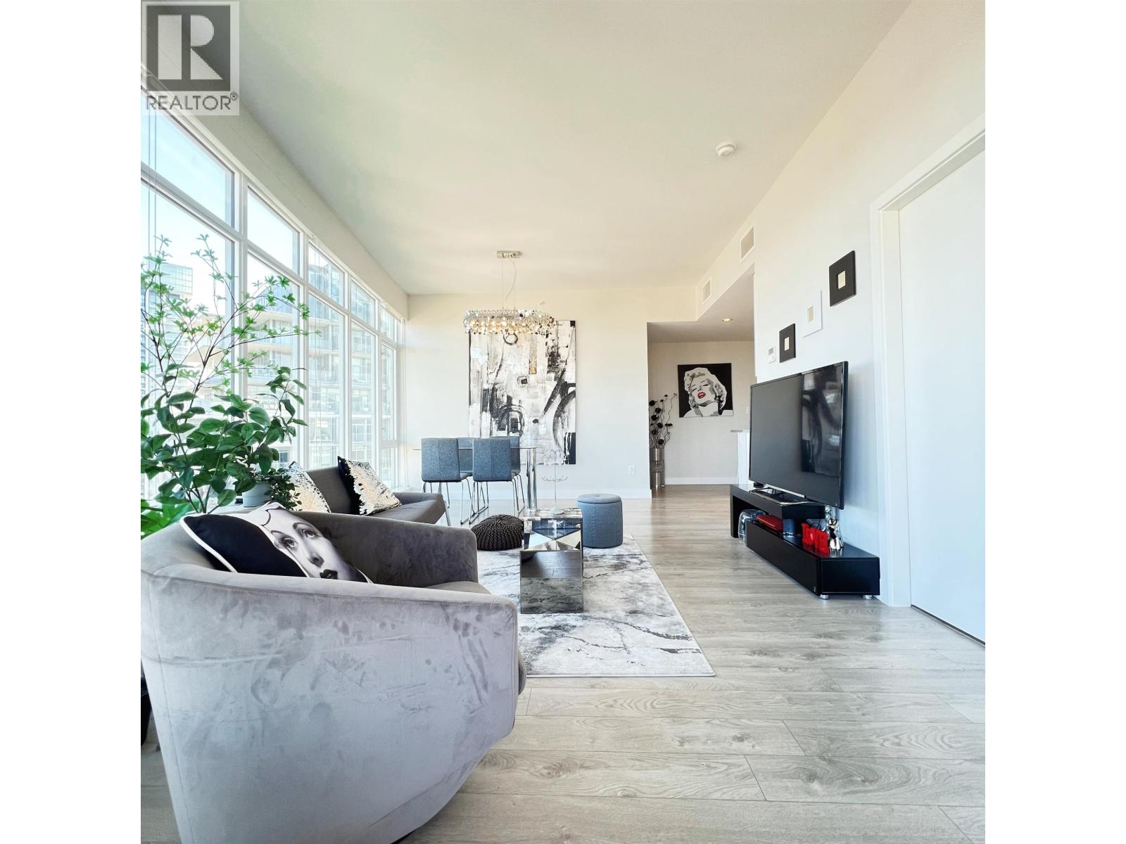 4110 1788 GILMORE AVENUE