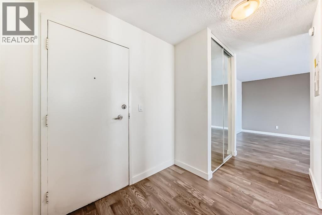 302, 4455A Greenview Drive NE