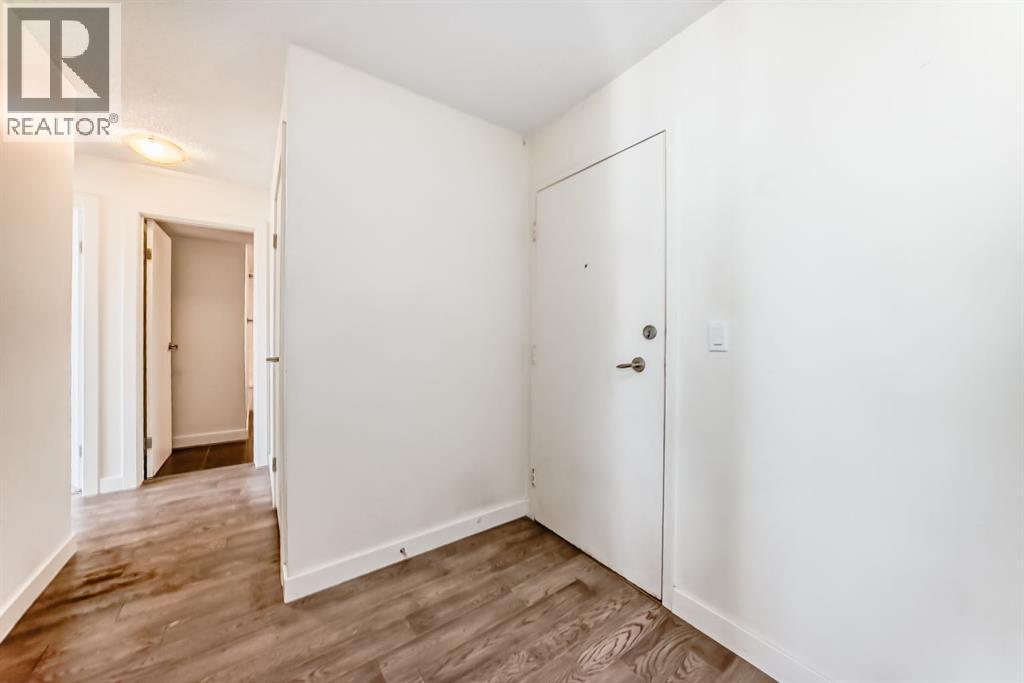 302, 4455A Greenview Drive NE