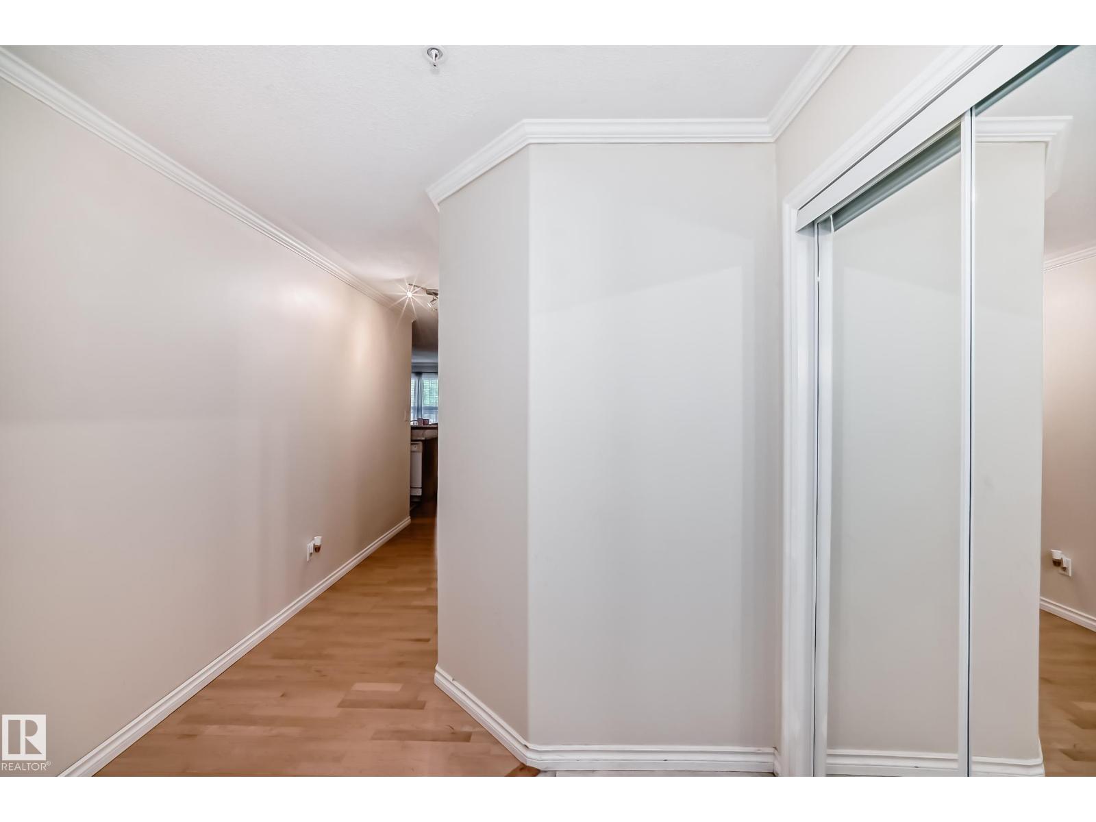 #214 9938 104 ST NW