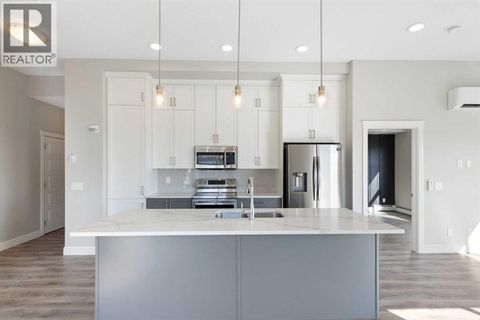 405, 19661 40 Street SE Calgary AB T3M3H3