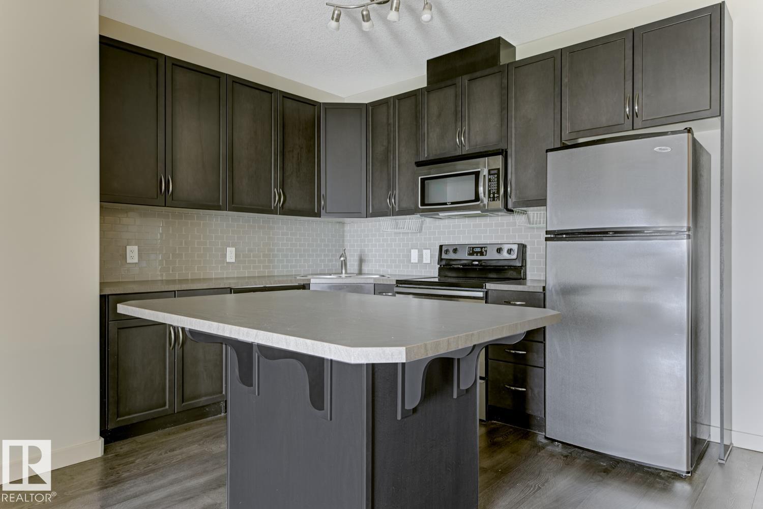 #450 11517 ELLERSLIE RD SW