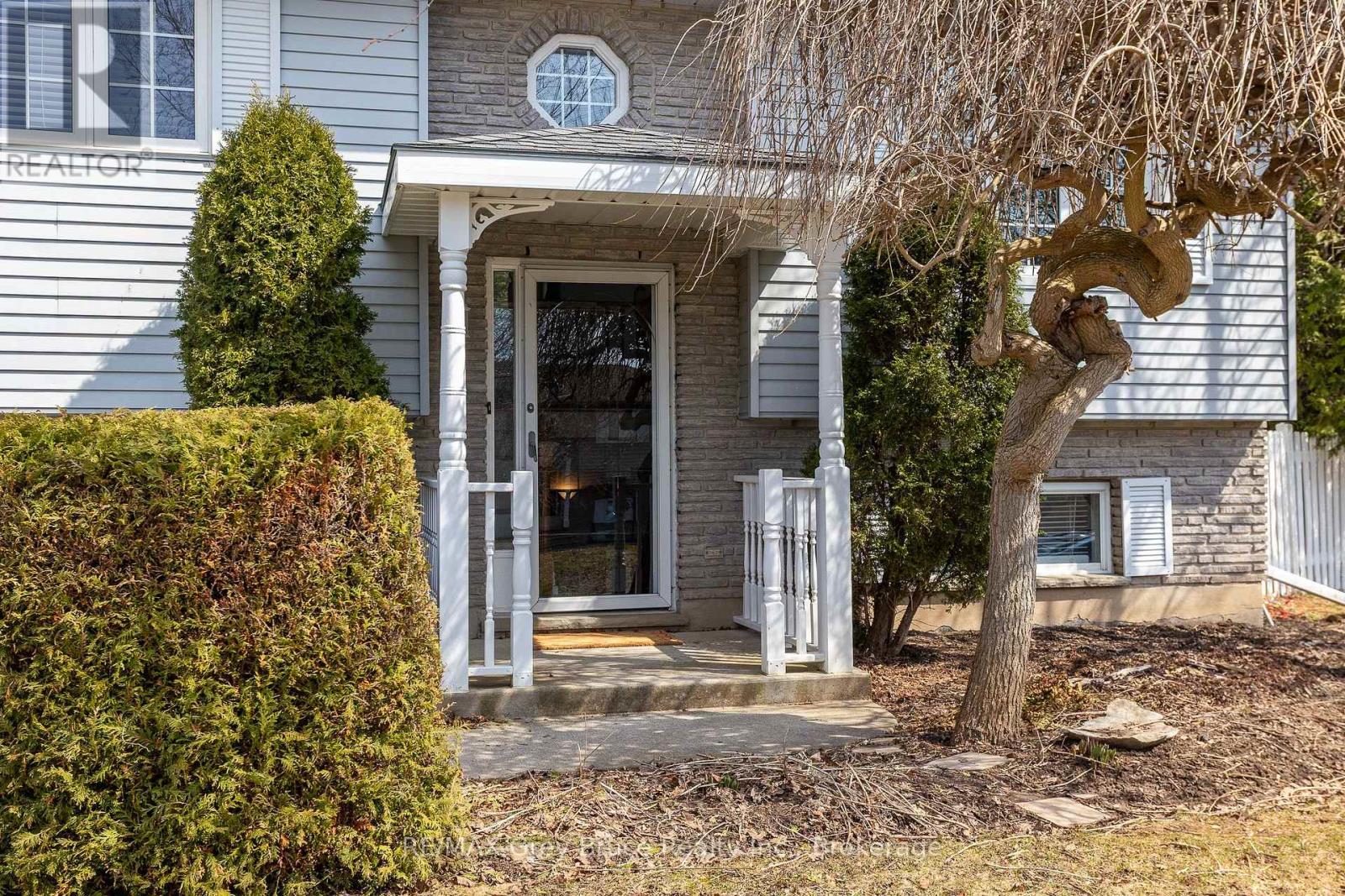 461 8TH 'A' AVENUE E