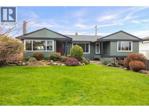 935 BEACONSFIELD ROAD North Vancouver BC V7R1S7