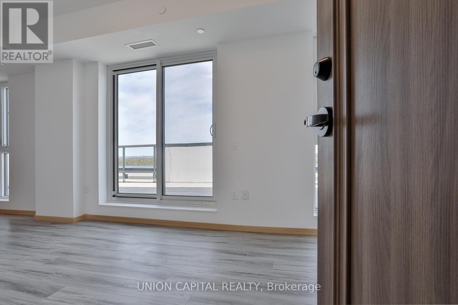 B-LPH08 - 3429 SHEPPARD AVENUE E