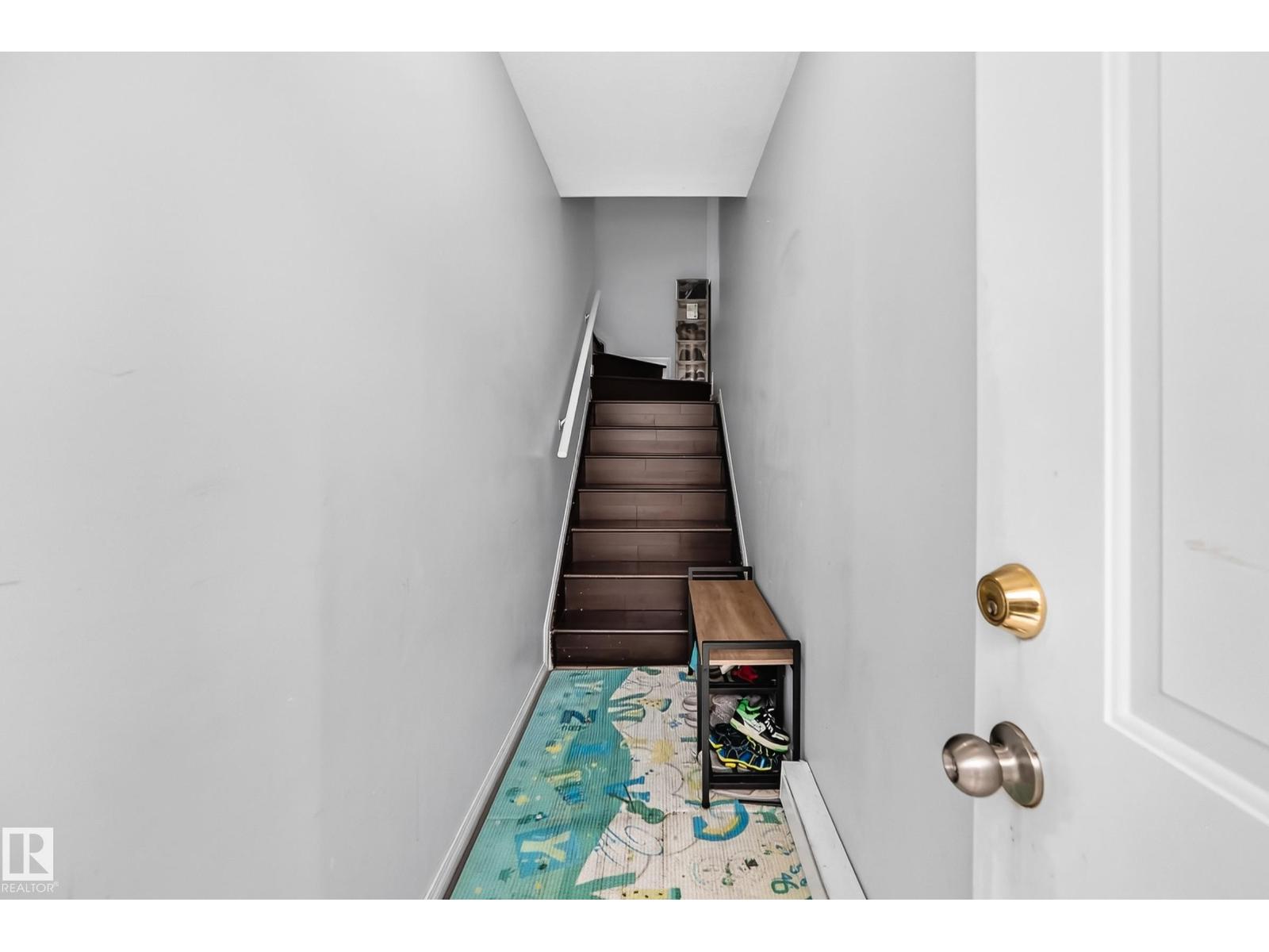 #72 2505 42 ST NW