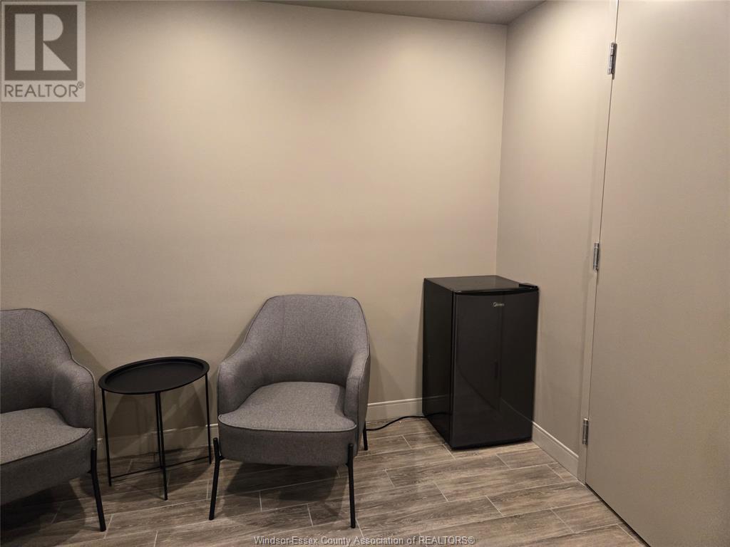 1011 OUELLETTE Unit# LOWER