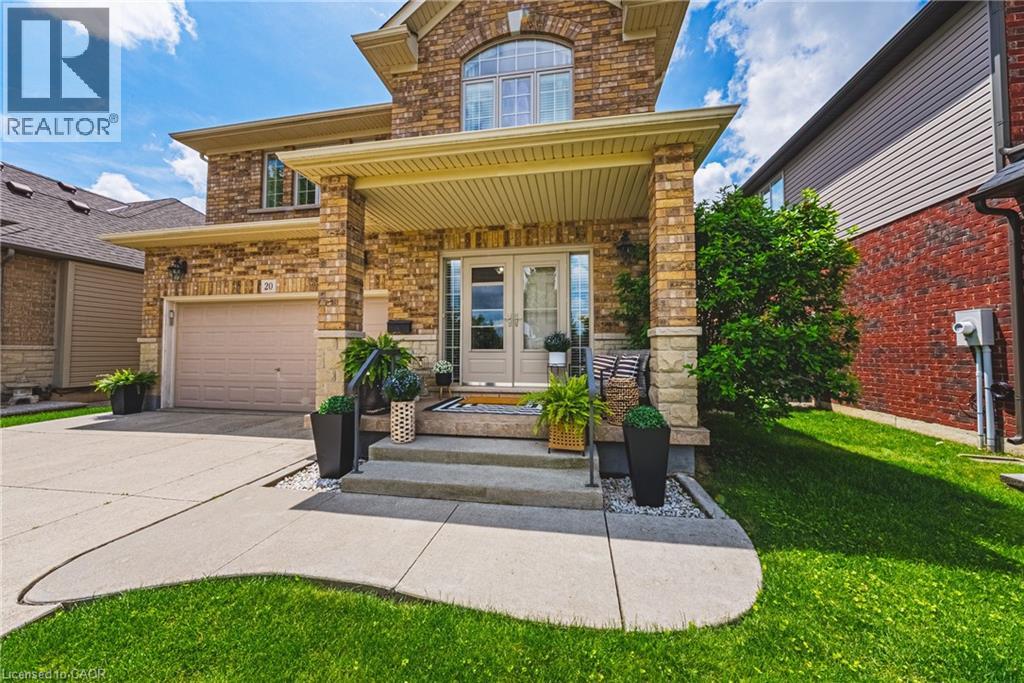 20 DEGROW Crescent